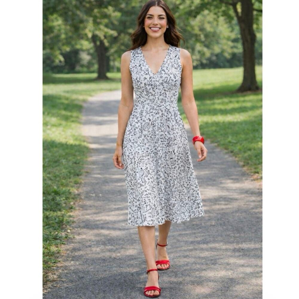 Vince Camuto Midsummer Medley Black White Floral Midi Sleeveless Dress S NEW NWT